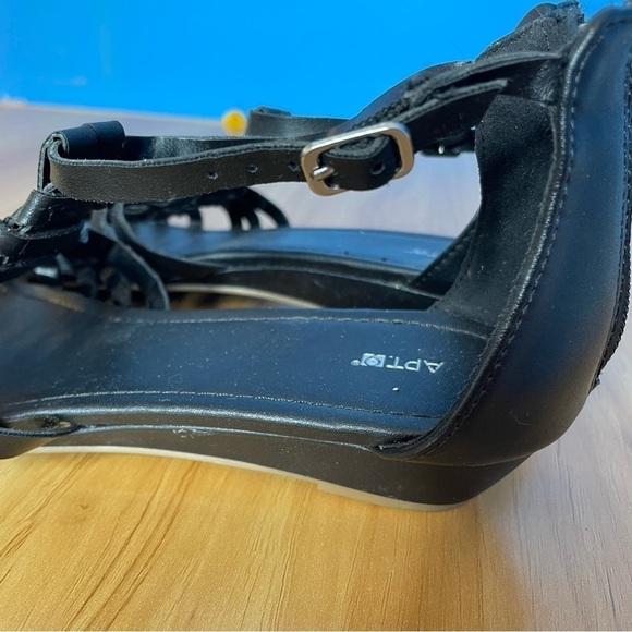 Apt 9 strappy braided flat sandal black size 9 vegan leather - Picture 4 of 7